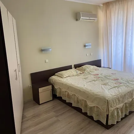 Nikea 8 Apartment