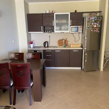 Nikea 8 Apartment Golden Sands